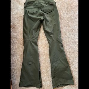 Green Burton size S snowboard pants